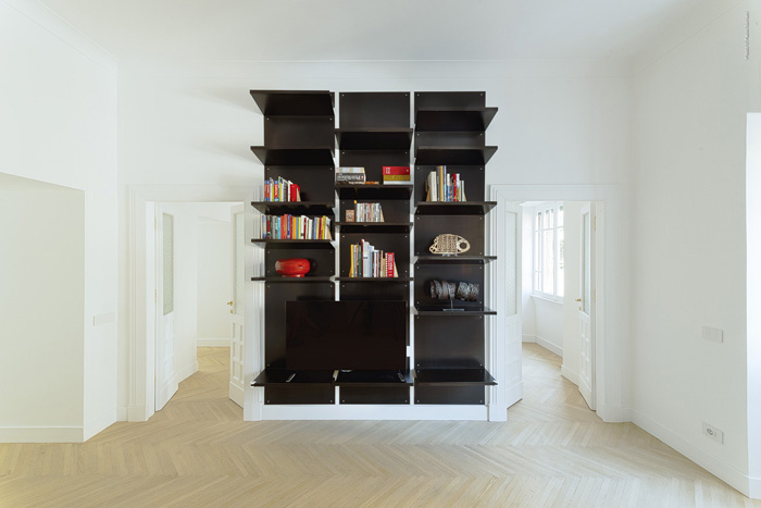 WALLPAPER BOOKCASE